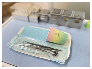 滅菌パック・エプロン・紙コップ