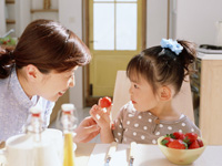 気をつけるのは「口移し」だけ？